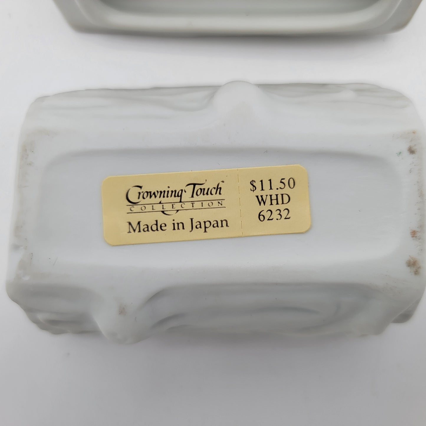 Vintage Crowning Touch Bird Trinket Box