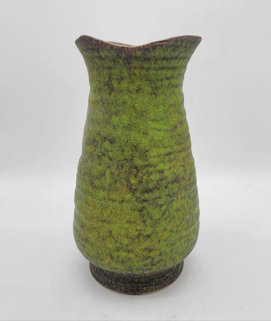 Royal Haeger 1970s Modern Deco Art Pottery Lime Peel Green Lava Glaze Vase 4207