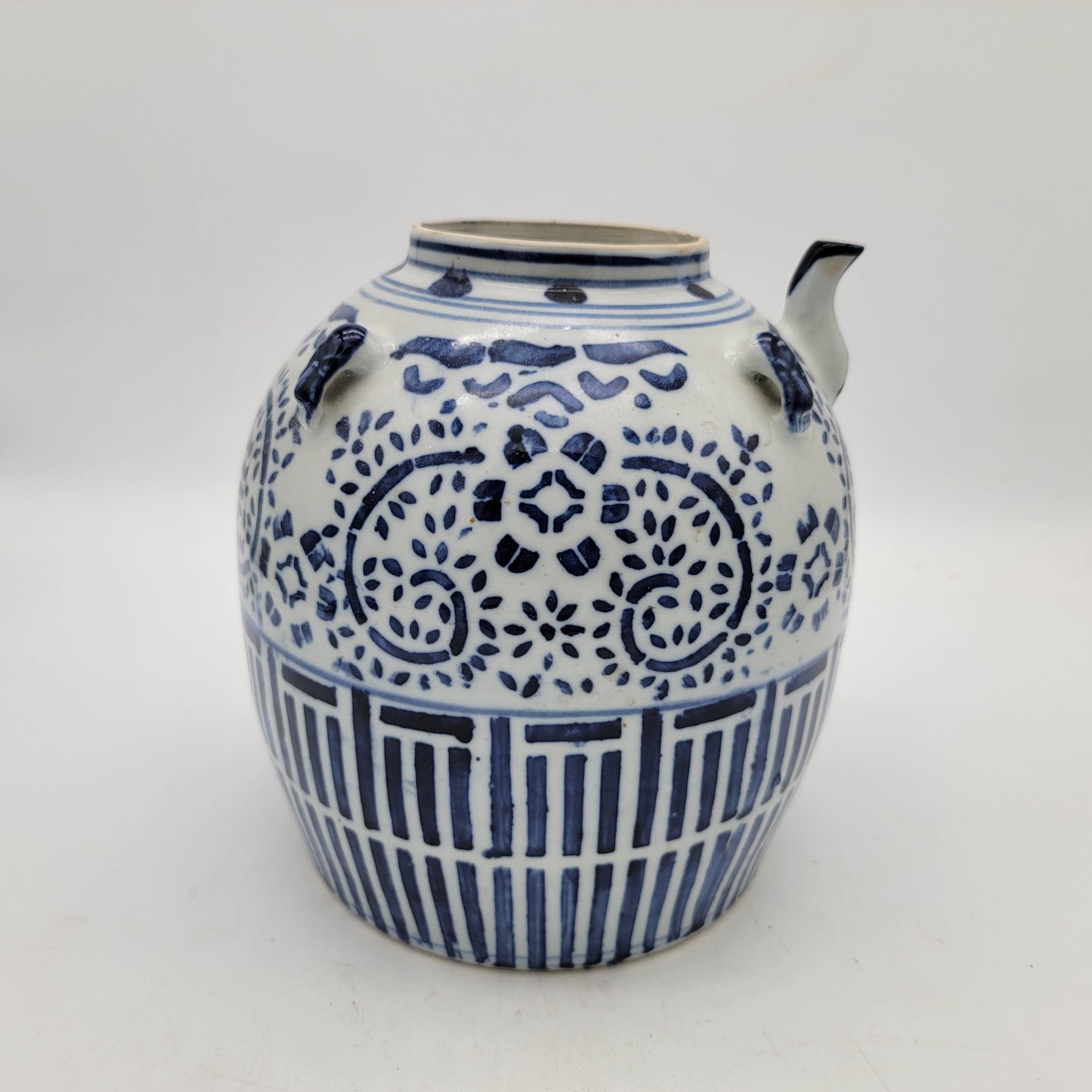 Vintage Chinese Blue & White Ceramic Water Jug Wine Pot w Spout