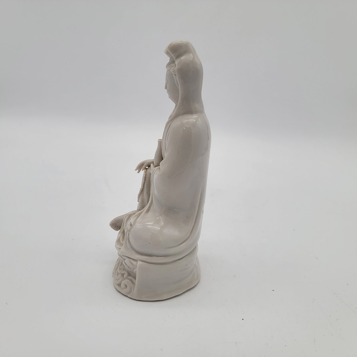 Blanc de Chine Figure of Guan Yin