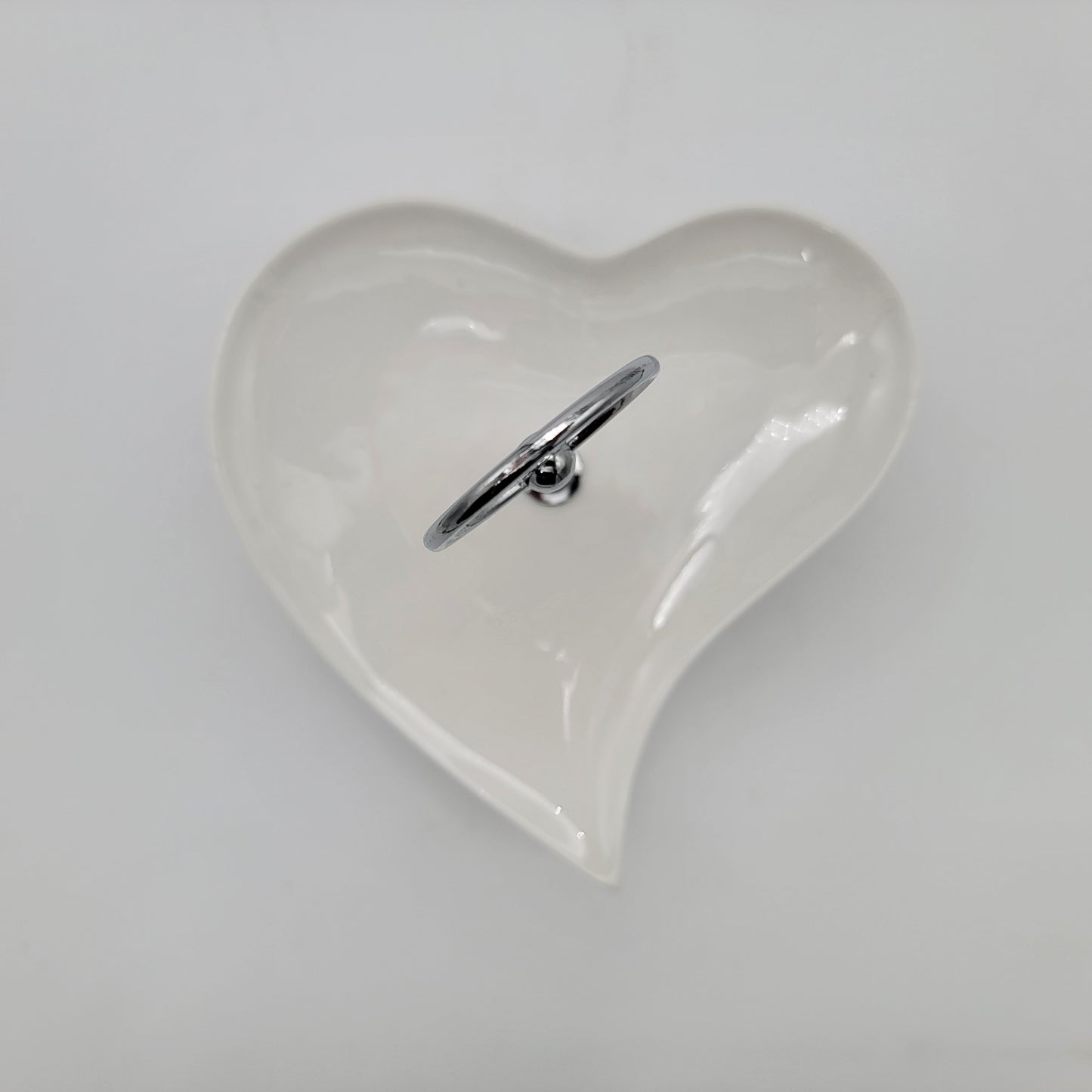 Maxwell Williams Designer Housewares White Basics Heart Tiered Tray