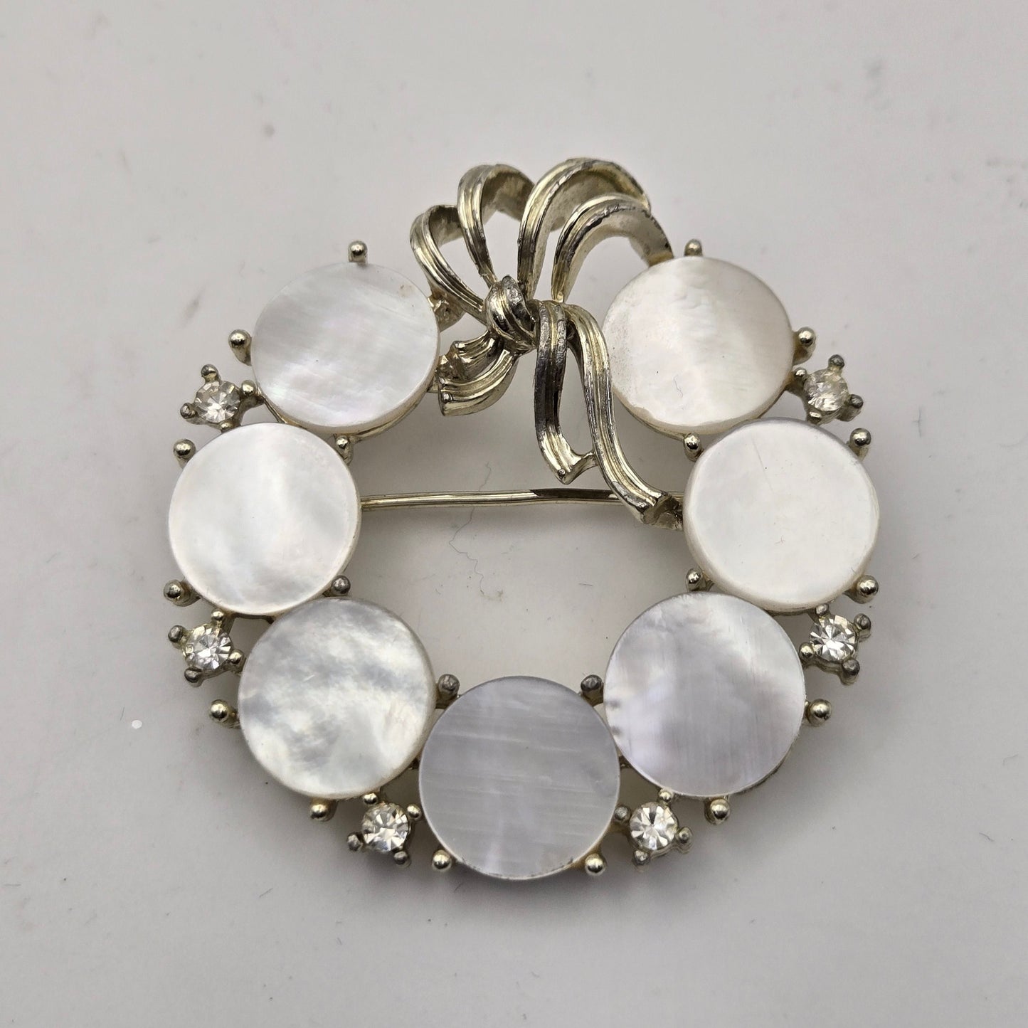 Vintage Lisner Mother of Pearl Disc Brooch