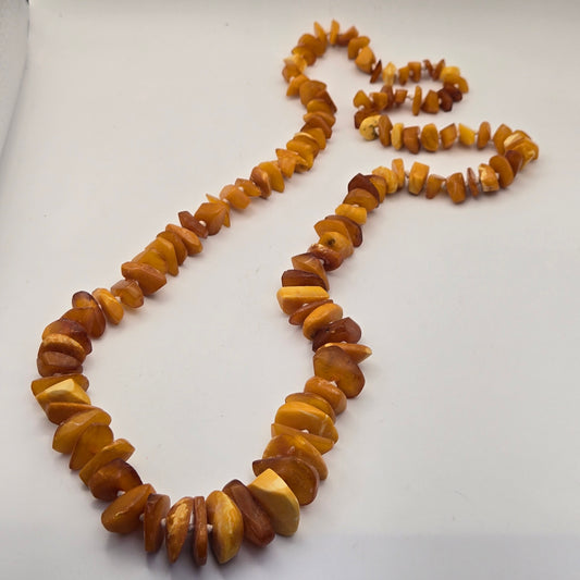 Vintage Butterscotch Baltic Egg Yolk Amber Chip Necklace