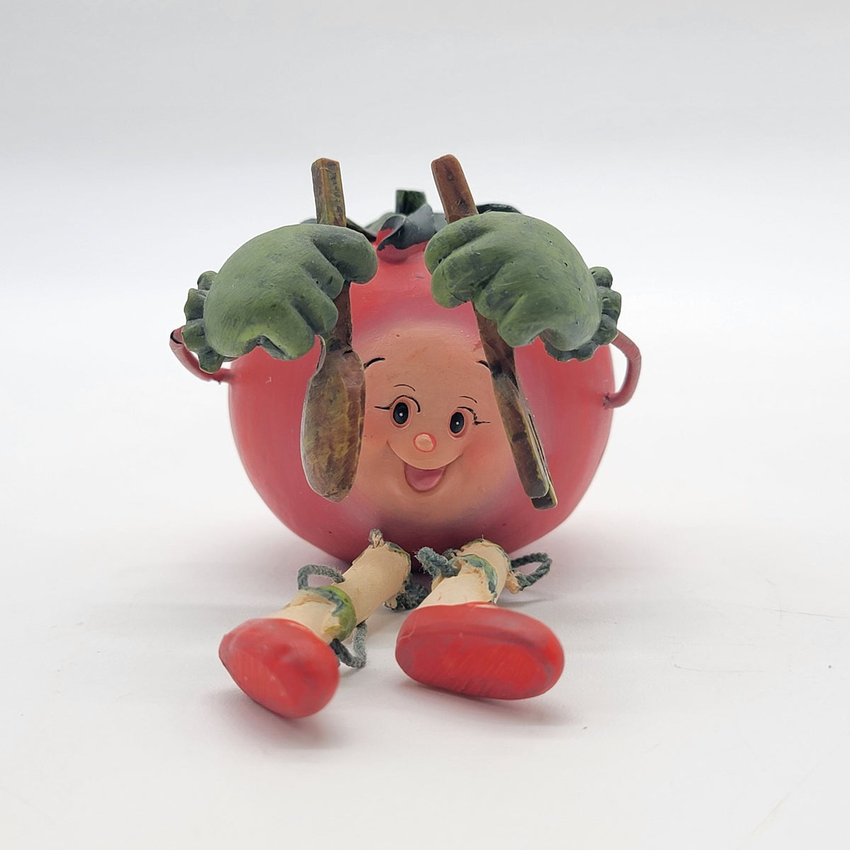 1980d Anthropomorphic Tomato Shelf Sitter