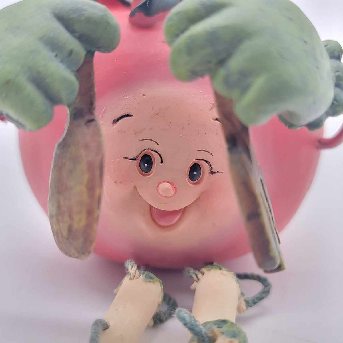 1980d Anthropomorphic Tomato Shelf Sitter