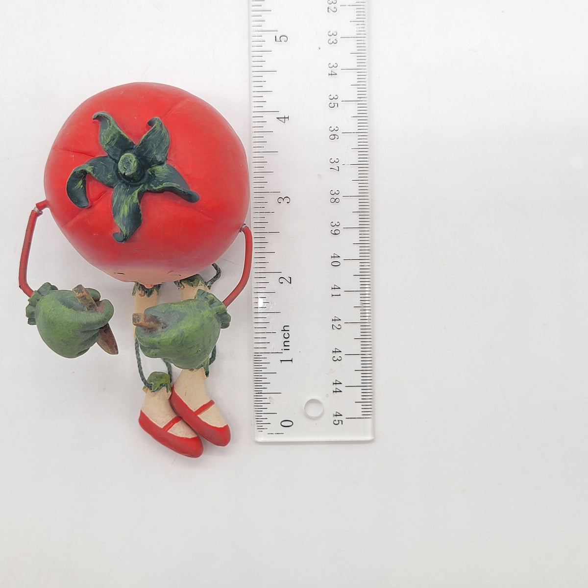 1980d Anthropomorphic Tomato Shelf Sitter