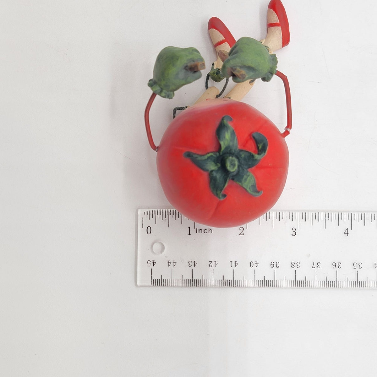 1980d Anthropomorphic Tomato Shelf Sitter