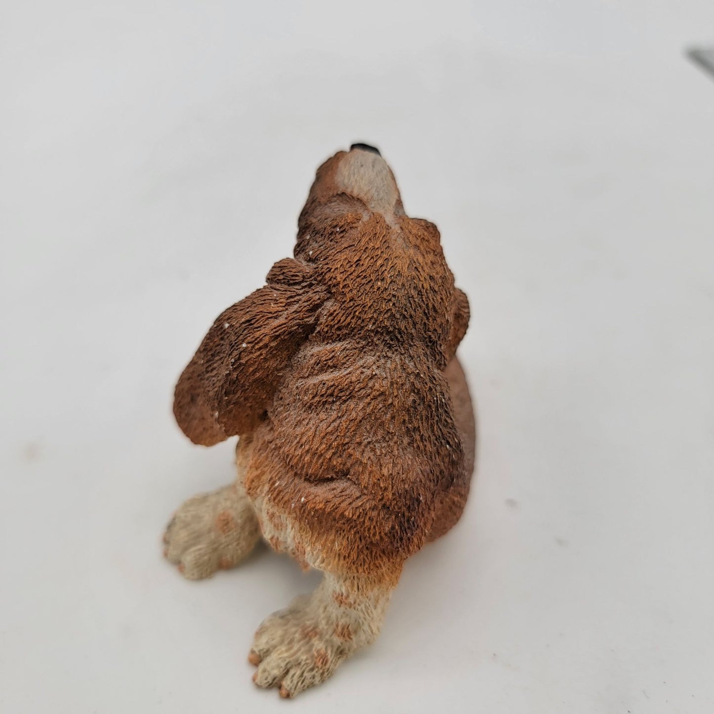 Sandicast Scratching Basset Hound Dog Figurine