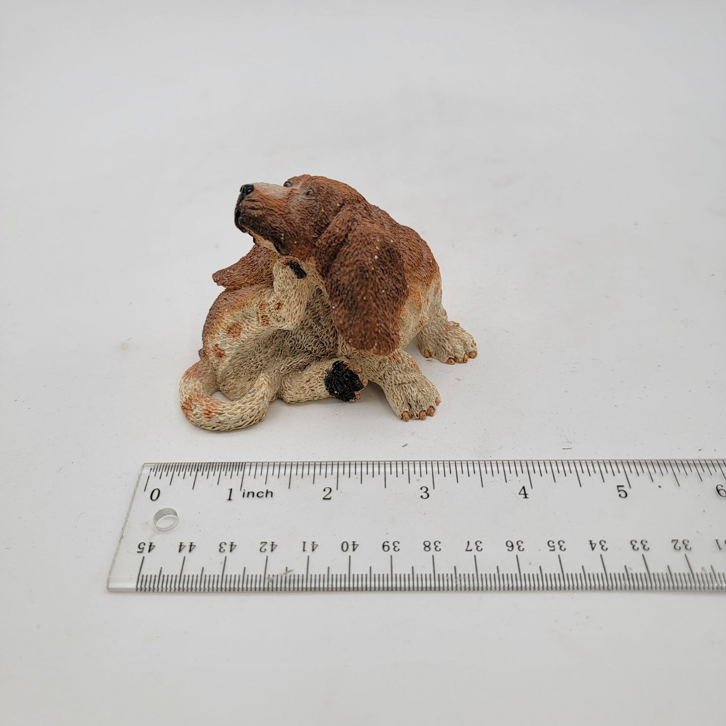 Sandicast Scratching Basset Hound Dog Figurine