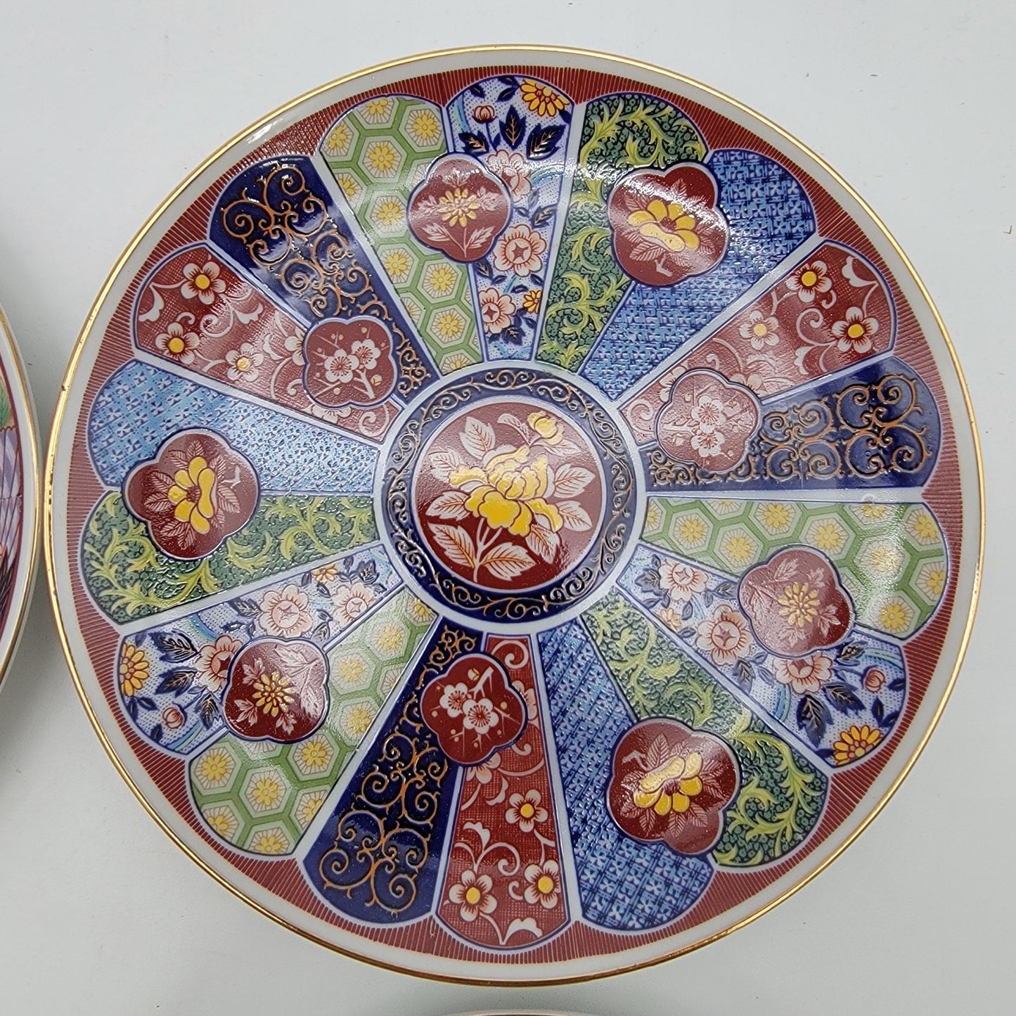 Set Of 4 Imari Ware Porcelain Plates 6.5"