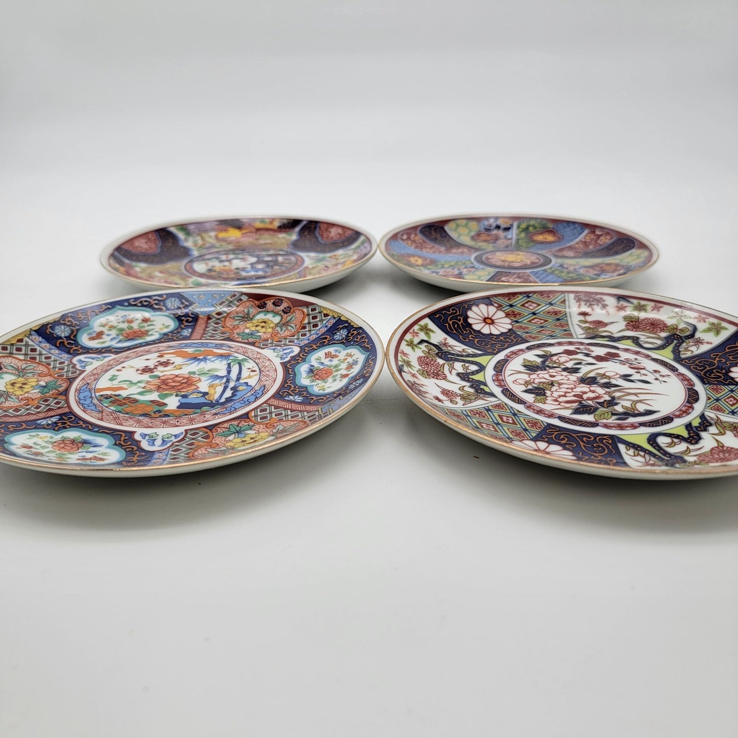 Set Of 4 Imari Ware Porcelain Plates 6.5"