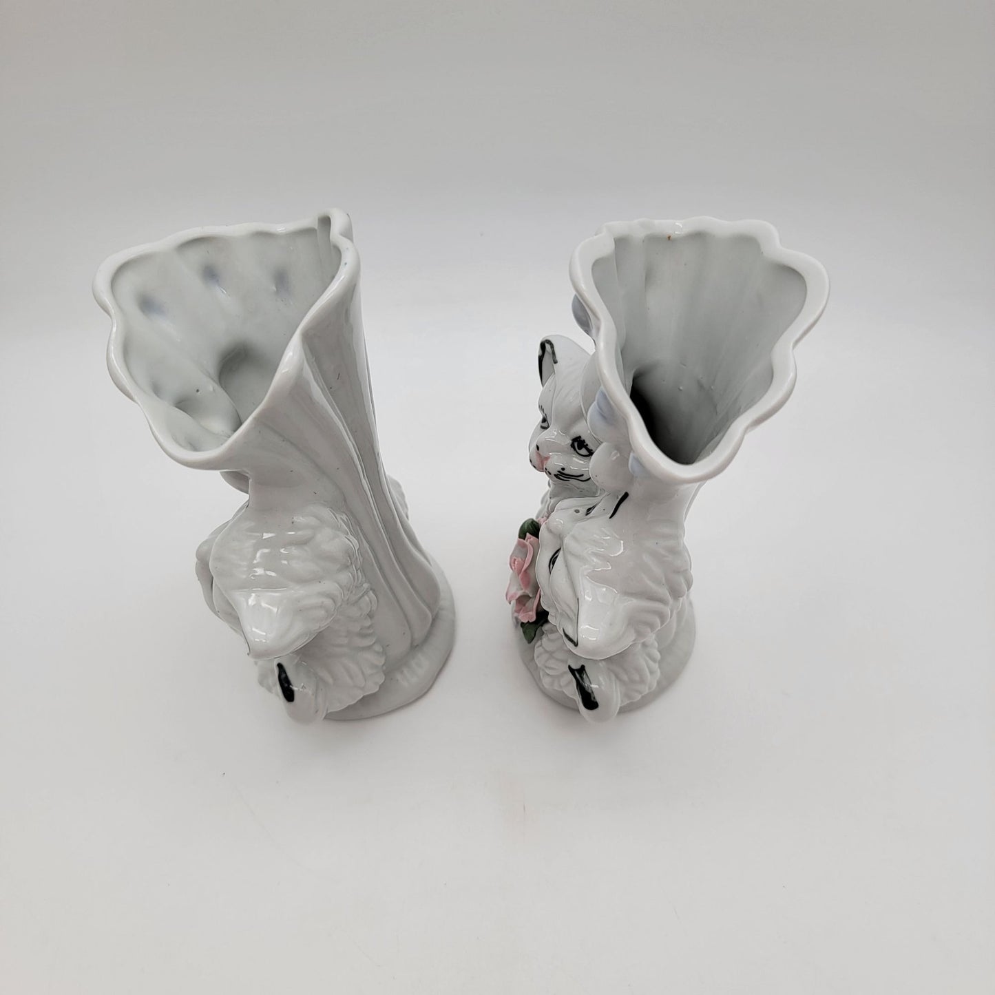 Set Of 2 Vintage Kitschy Double Kitten Porcelain Vases With Roses