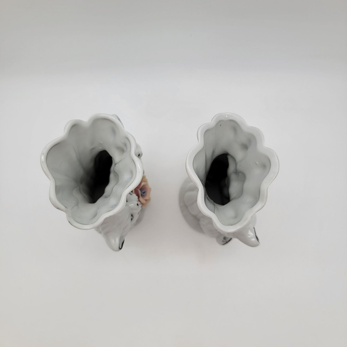 Set Of 2 Vintage Kitschy Double Kitten Porcelain Vases With Roses