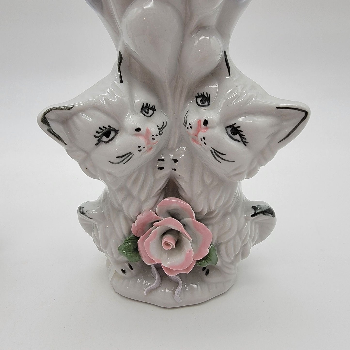 Set Of 2 Vintage Kitschy Double Kitten Porcelain Vases With Roses