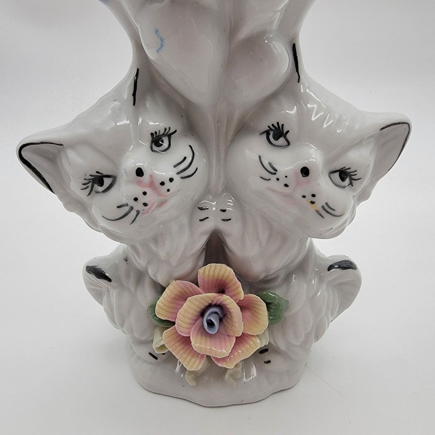 Set Of 2 Vintage Kitschy Double Kitten Porcelain Vases With Roses