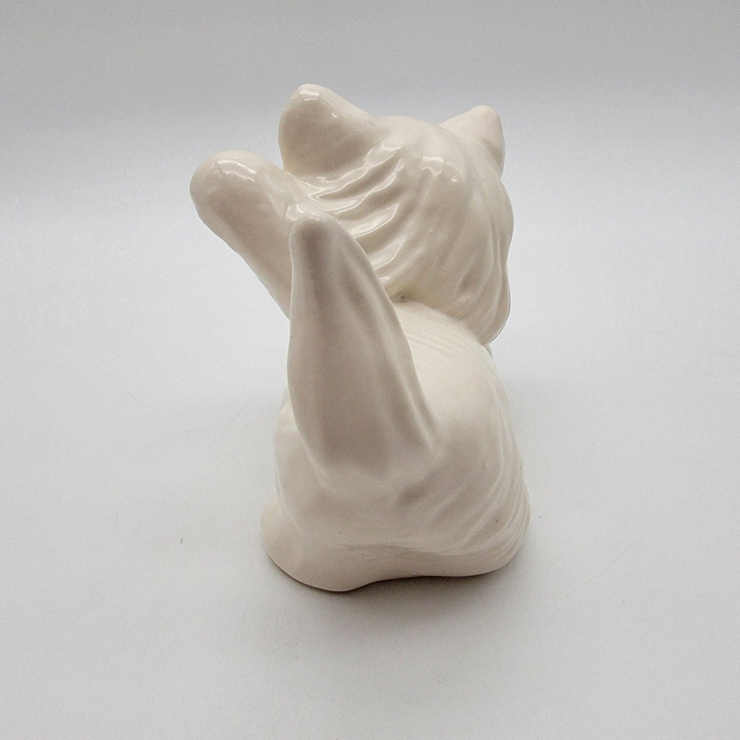 Vintage White Porcelain Persian Kitten Cat Figurine