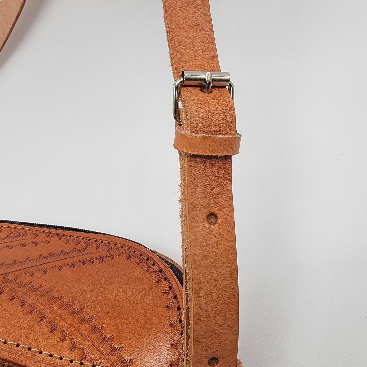 Woven Sisal Fiber & Leather Kenya Bucket Purse