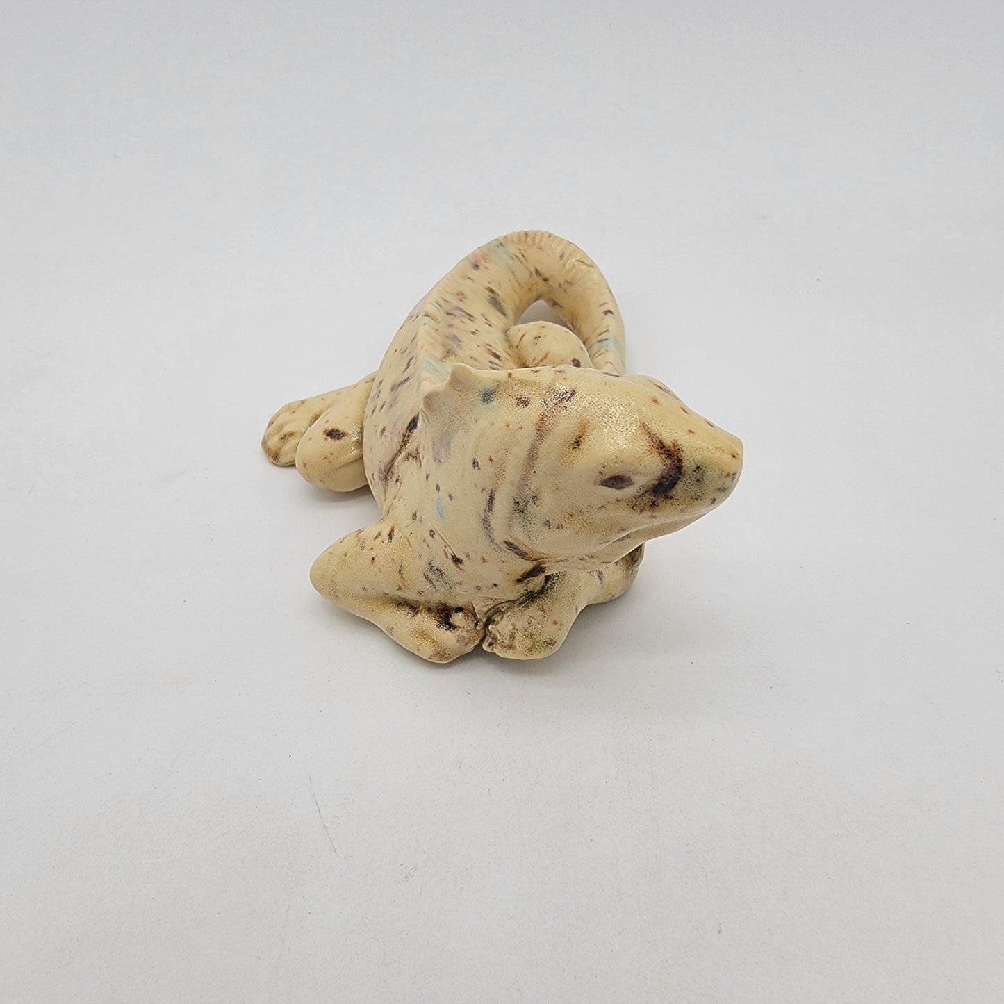 Art Pottery Iguana Lizard Sculpture Signed DF