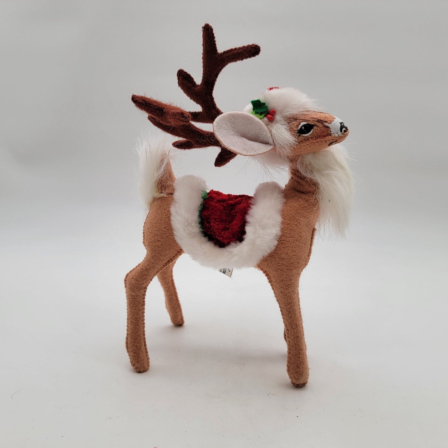 2012 Annalee Cozy Christmas Reindeer 9" Doll With Santa Hat