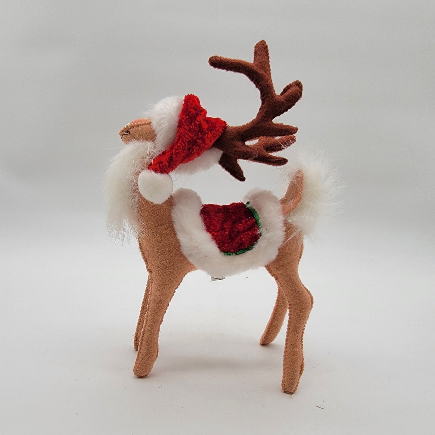 2012 Annalee Cozy Christmas Reindeer 9" Doll With Santa Hat