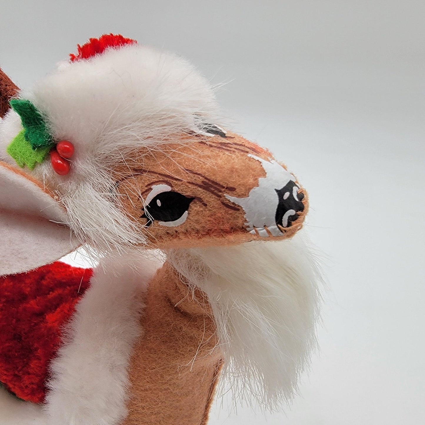 2012 Annalee Cozy Christmas Reindeer 9" Doll With Santa Hat