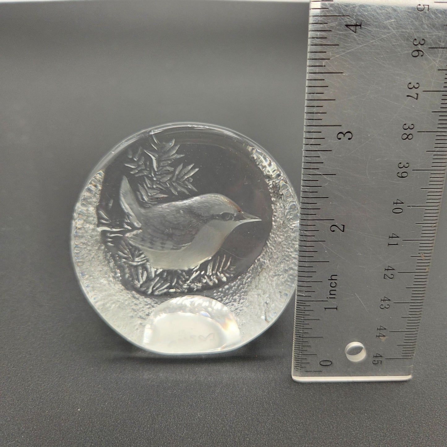 Mats Jonasson Crystal Wren Bird Paperweight Signature Collection Signed