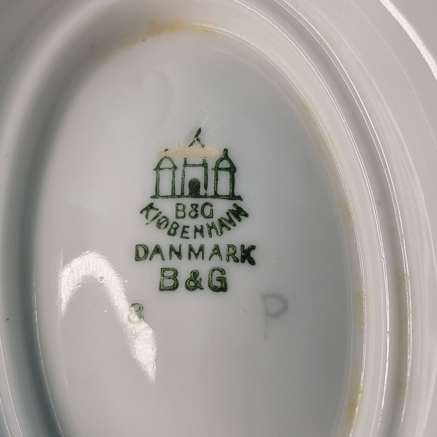 Bing & Grondahl Copenhagen Seagull Gravy Boat Attached Underplate Seahorse