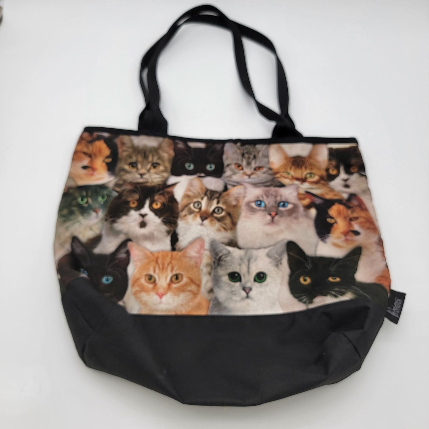 Cat Tote Bag With Zipper & Inner Pocket - Black Bottom