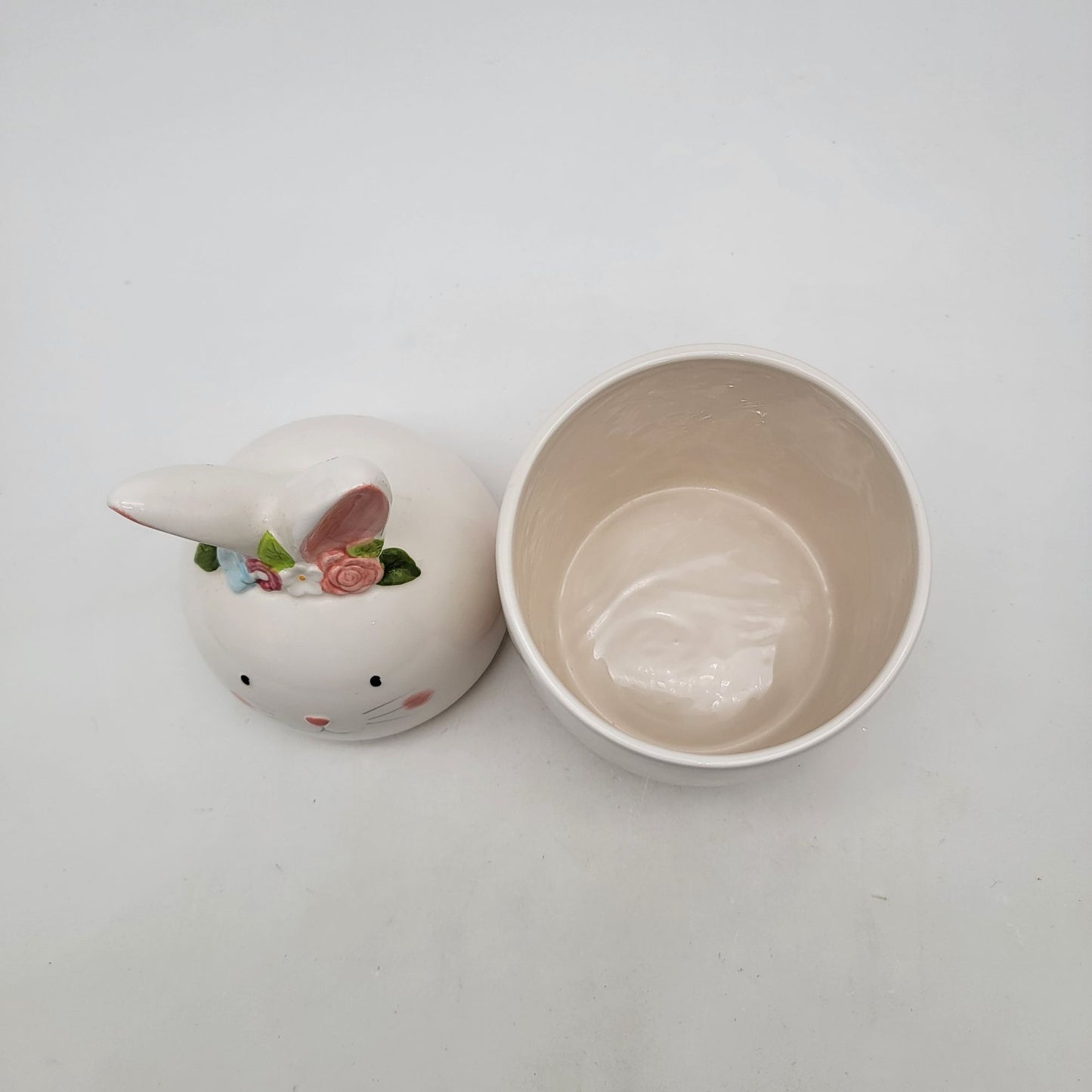 Hoppers Lane Bunny Rabbit Canister With Lid White & Pink Roses