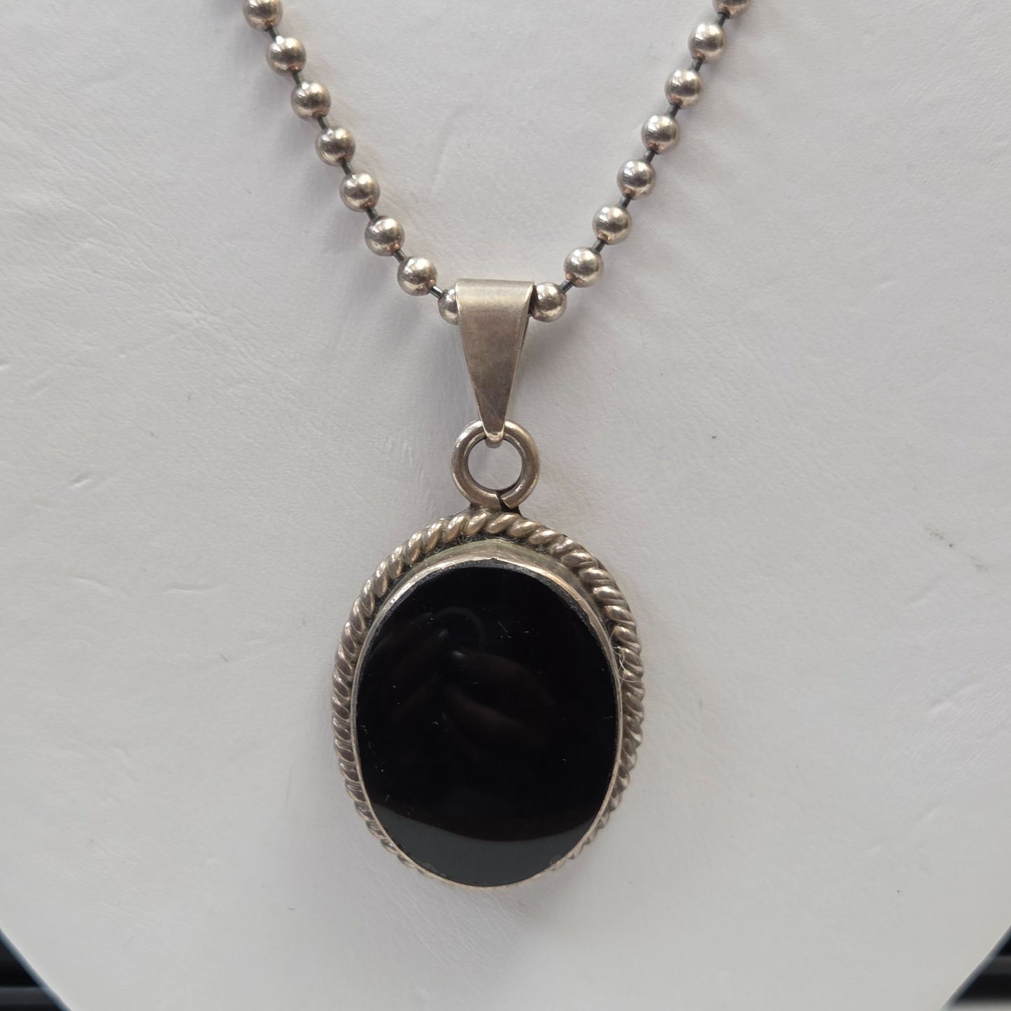 Vintage 925 Silver Black Onyx Pendant Necklace On 925 Silver Ball Chain Made in Italy