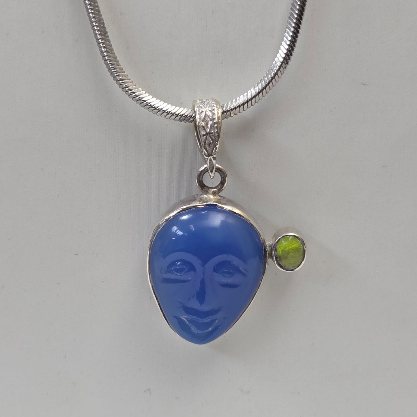 Sajen Style Sterling Silver Blue Chalcedony Moon Face & Peridot Pendant Necklace 18.5"