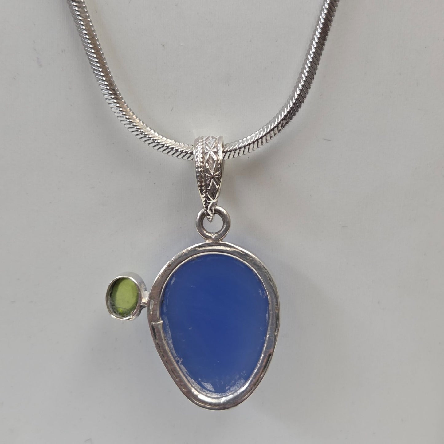 Sajen Style Sterling Silver Blue Chalcedony Moon Face & Peridot Pendant Necklace 18.5"