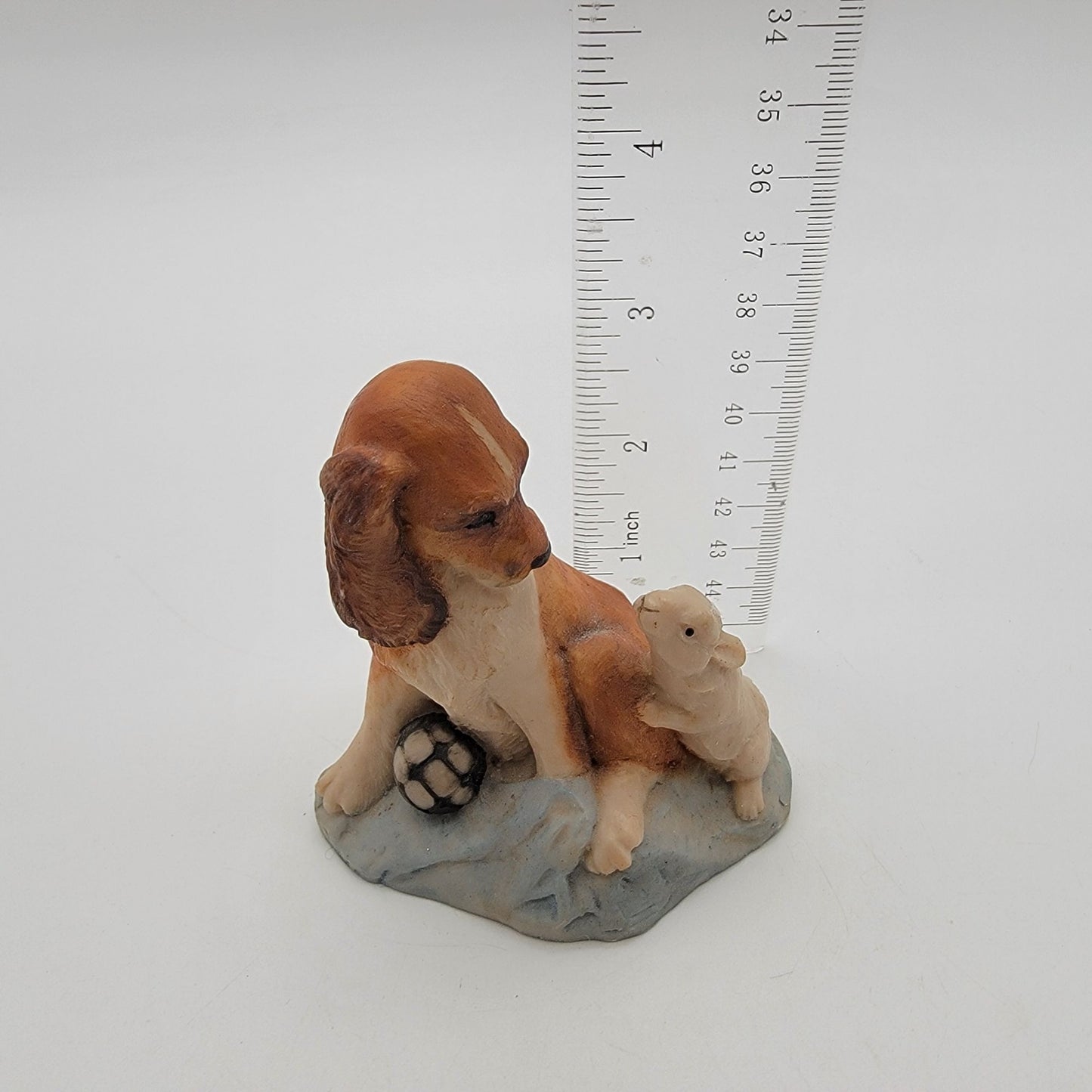 Country Artists Cavalier King Charles Spaniel Dog & Mouse Figurine By Richard Cooper & Co.