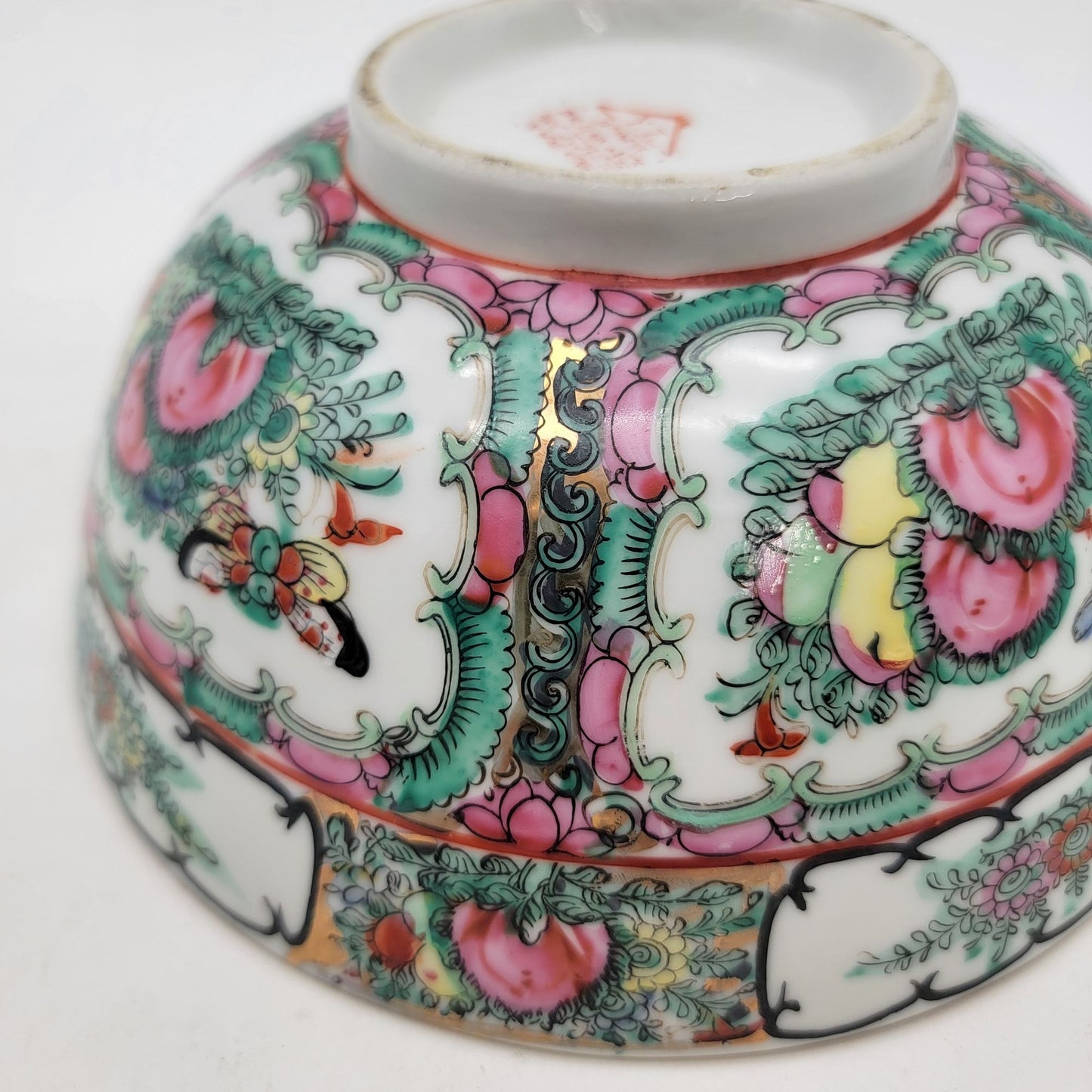 Antique Chinese Famille Rose Medallion Bowl