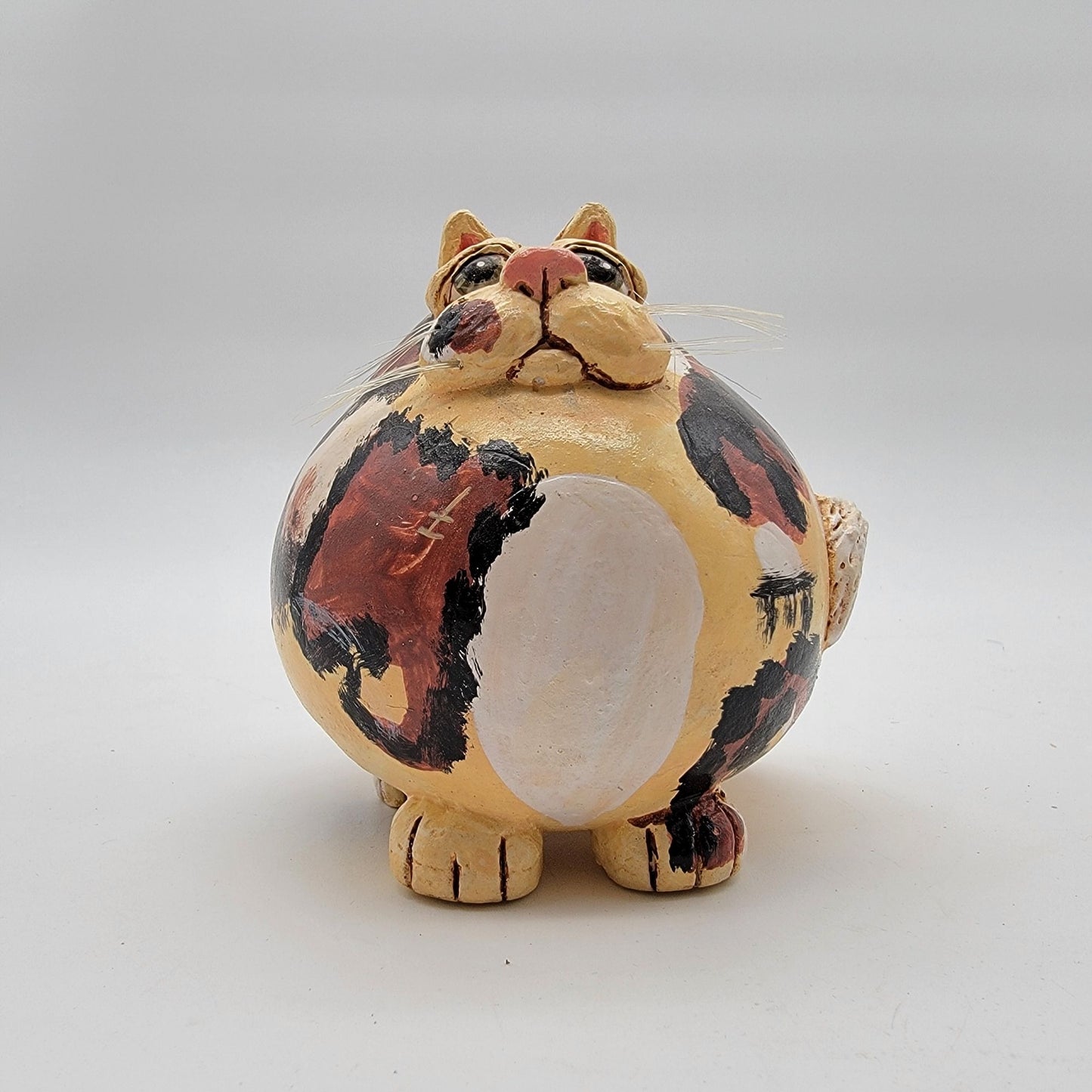 Vintage Vicki Thomas Calico Cat Figurine