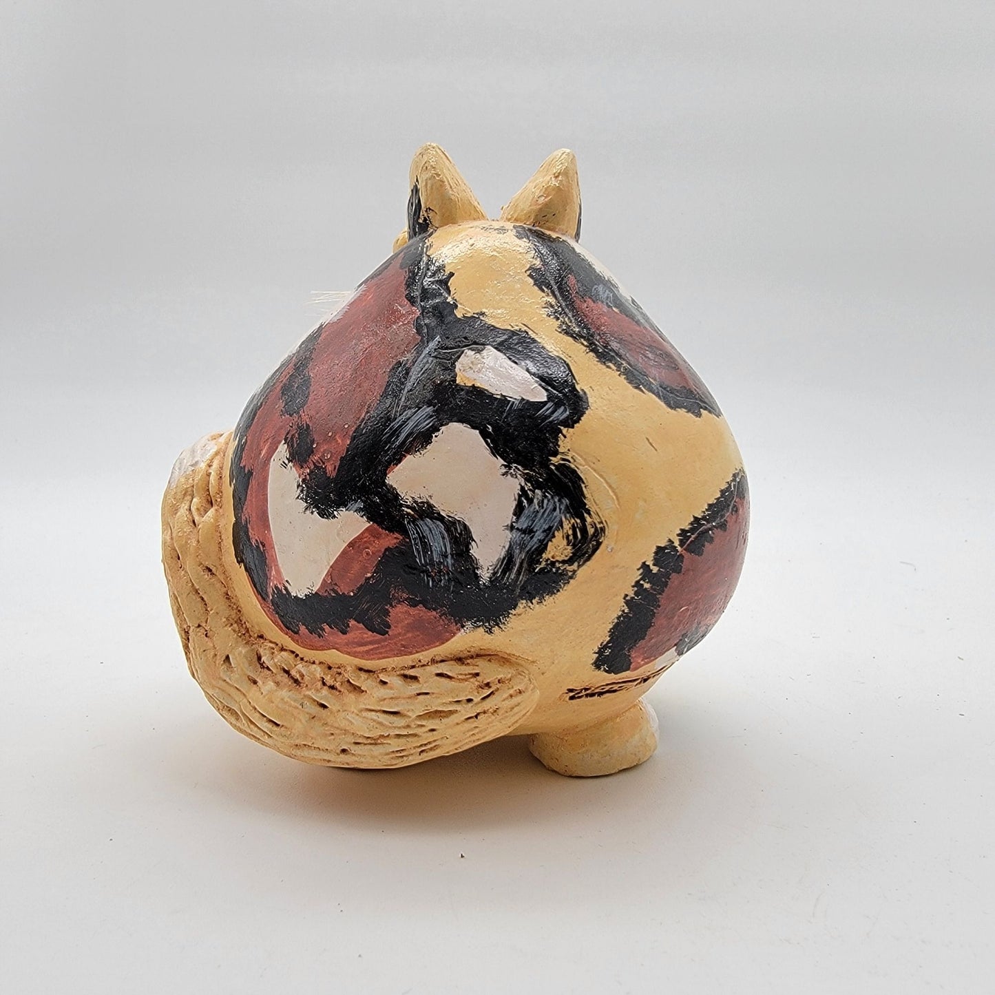 Vintage Vicki Thomas Calico Cat Figurine