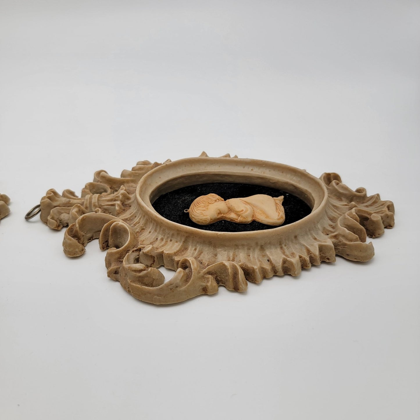 Pair Of Vintage Capodimonte Praying Children Wall Art Plaques With Ornate Frames