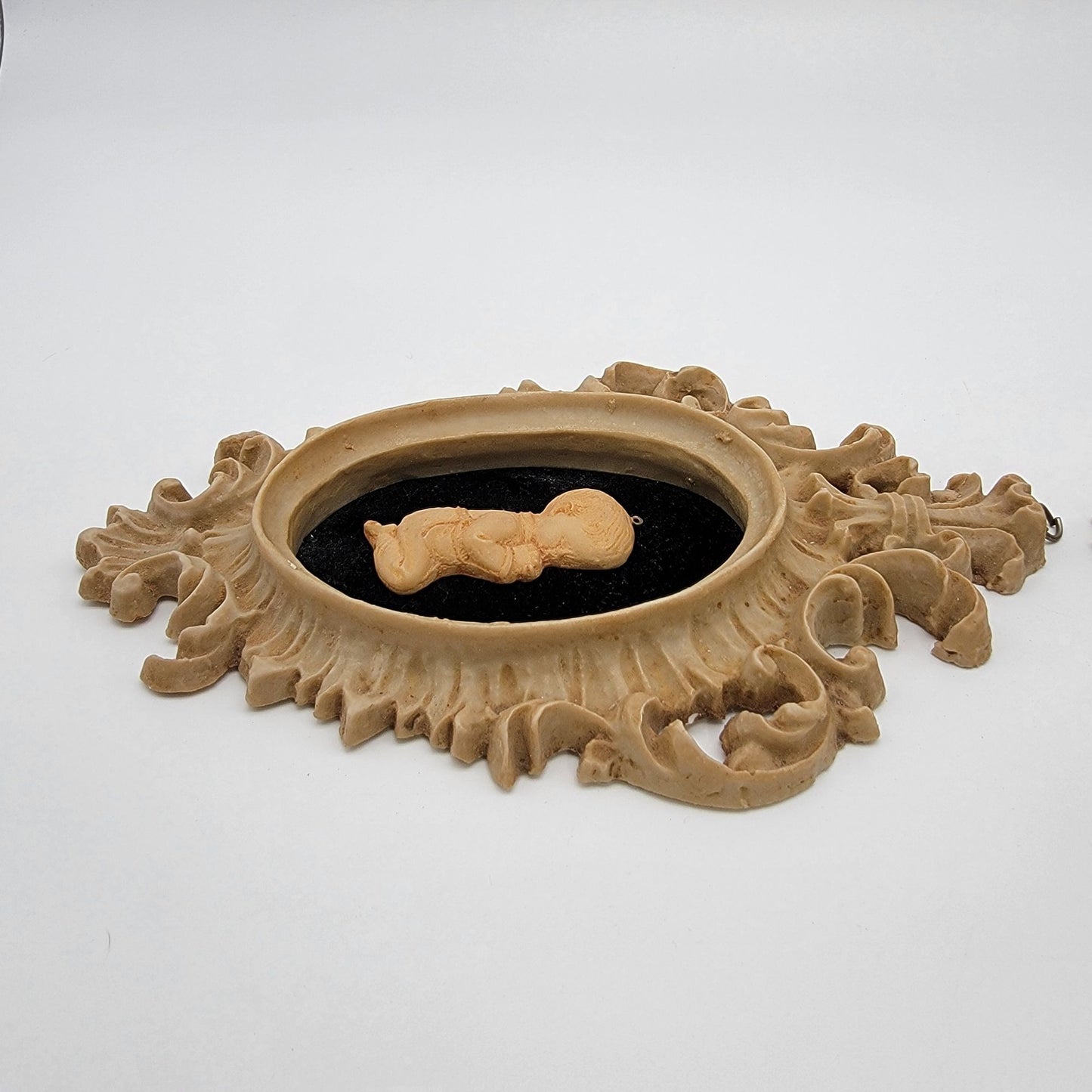 Pair Of Vintage Capodimonte Praying Children Wall Art Plaques With Ornate Frames