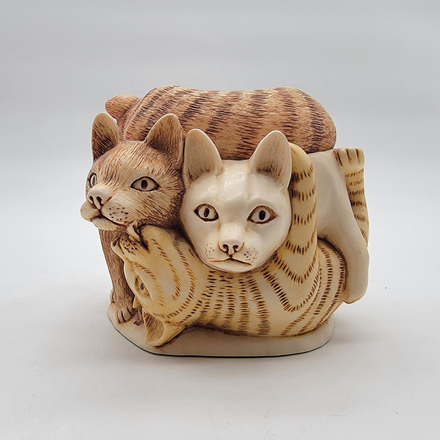 1994 Harmony Kingdom "Rather Large Friends" Cat Figurine Trinket Box