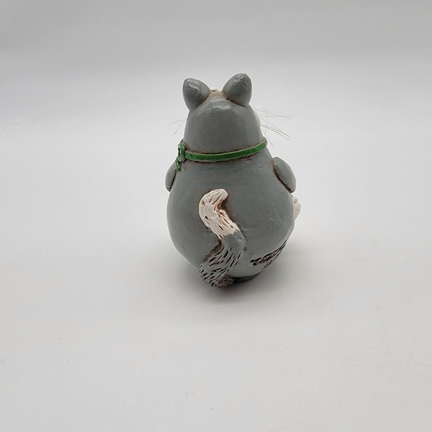 Vintage 1999 Vicki Thomas Cat Figurine Holding Kitten