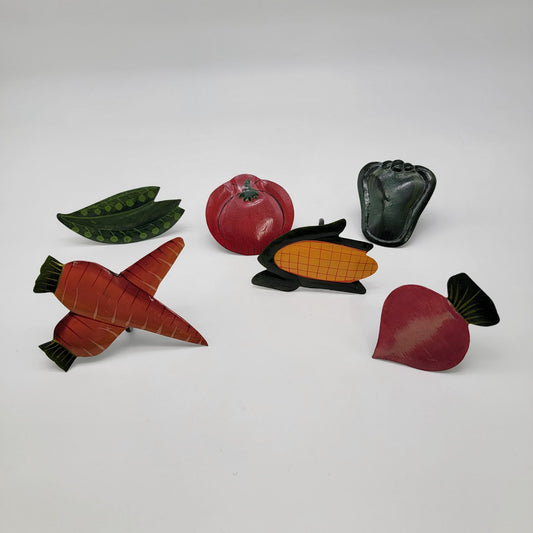 Set Of 6 Vintage Metal Vegetable Napkin Rings - Carrot Corn Tomato Peas Beet Pepper