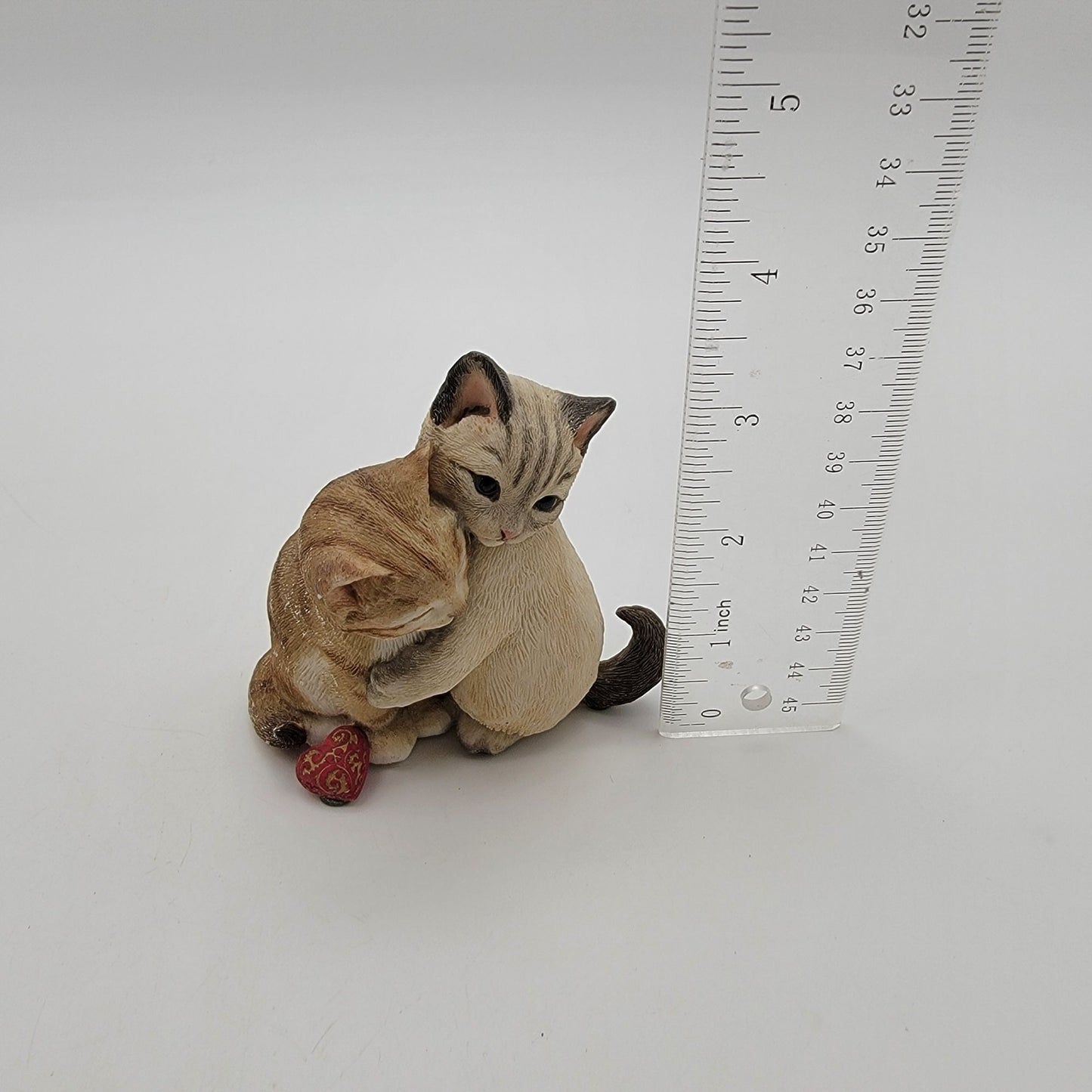 Vintage 2001 Country Artist Kittens Hugging Figurine 02222