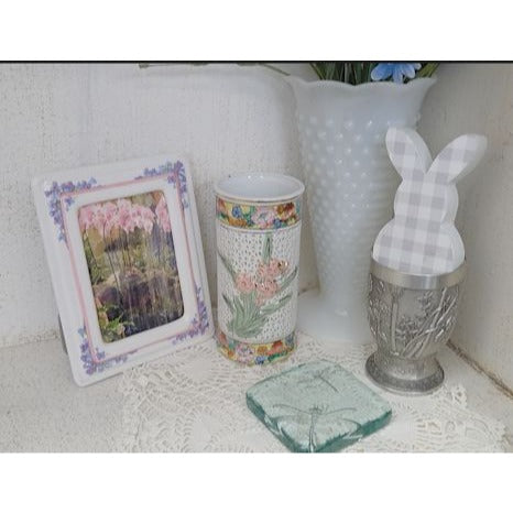 Vignettes by The Niche Lady: Vignette #1