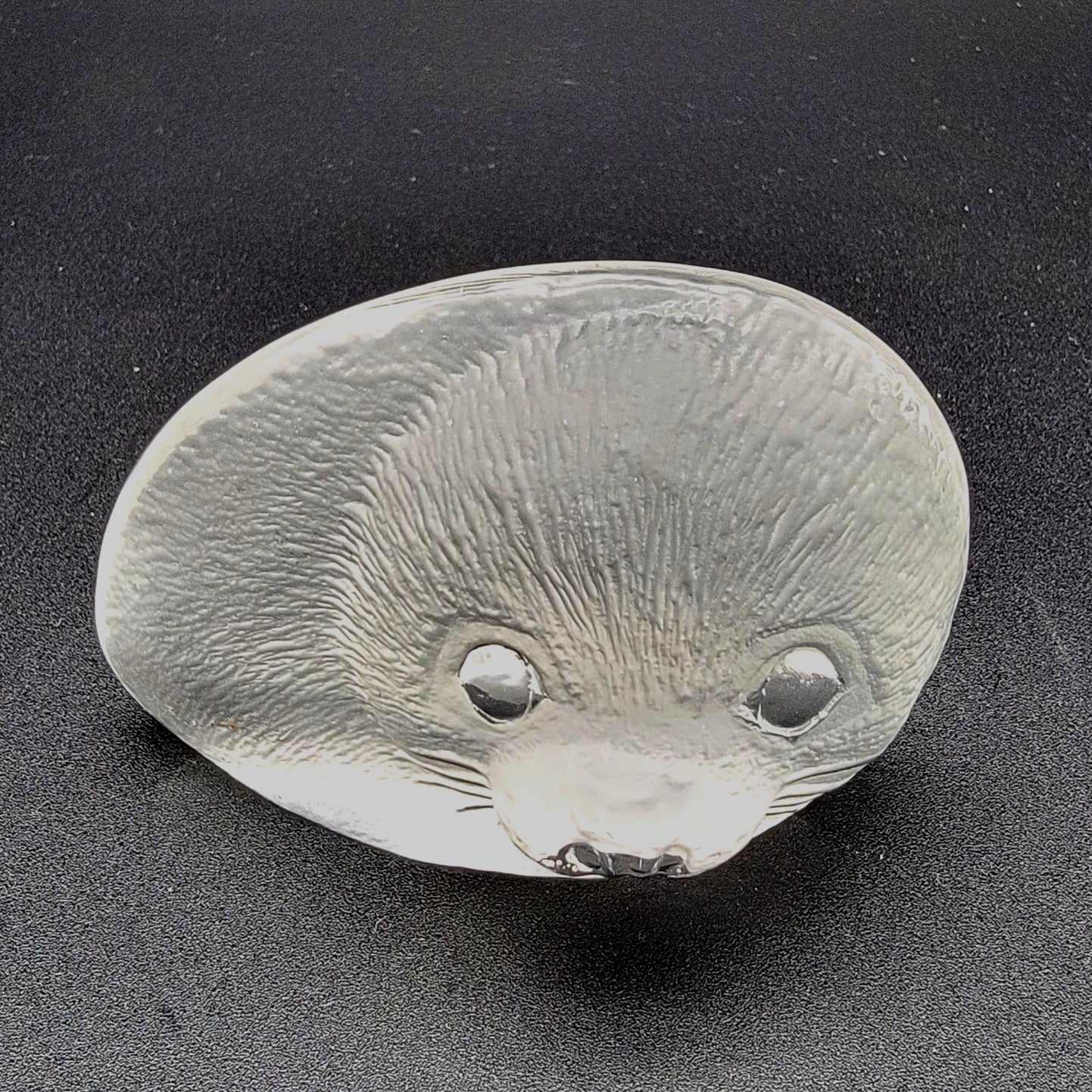 Mats Jonasson Crystal Baby Seal Paperweight Signed MJ Sweden 3309