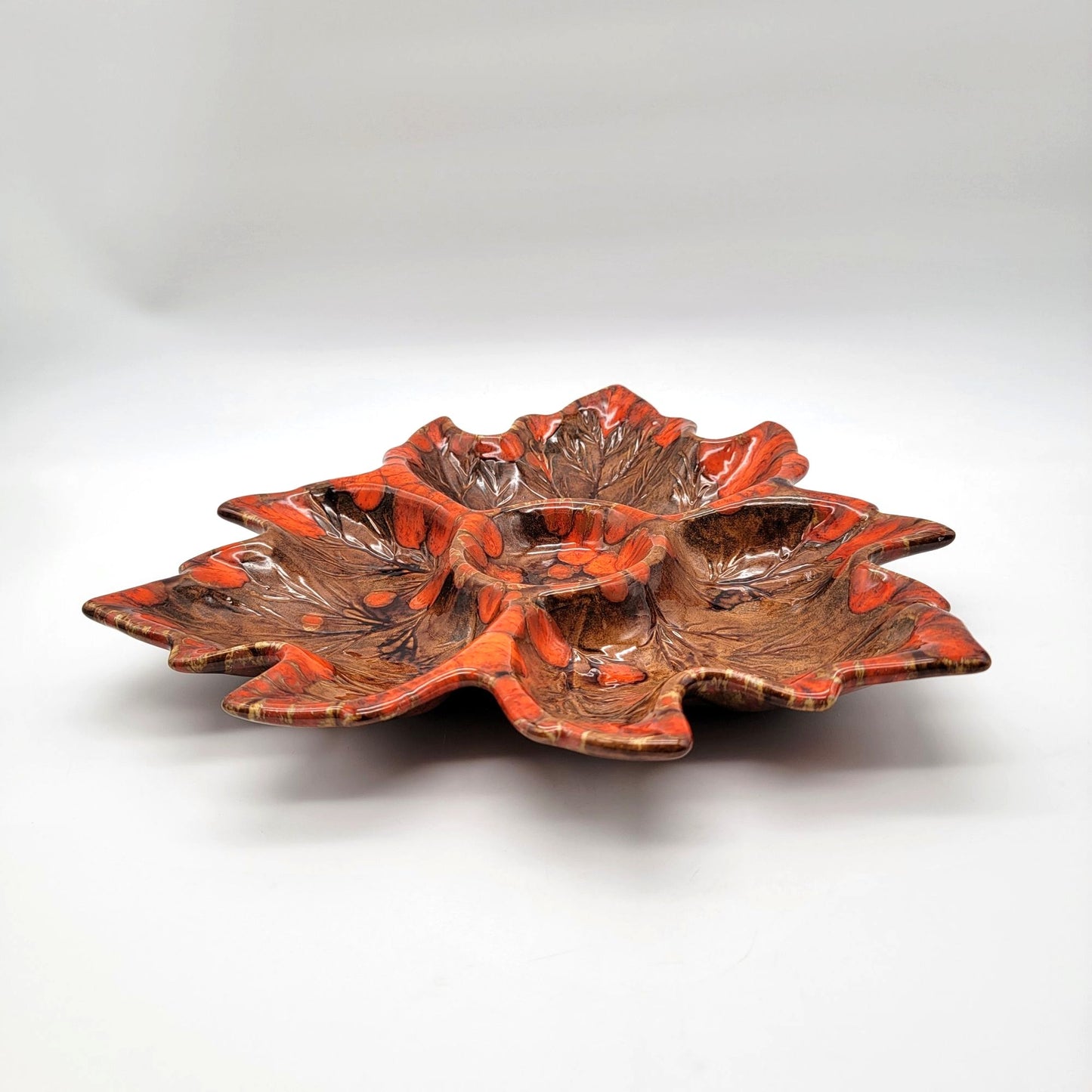 Vintage 1959 Holland Mold Pottery Leaf Chip And Dip Dish