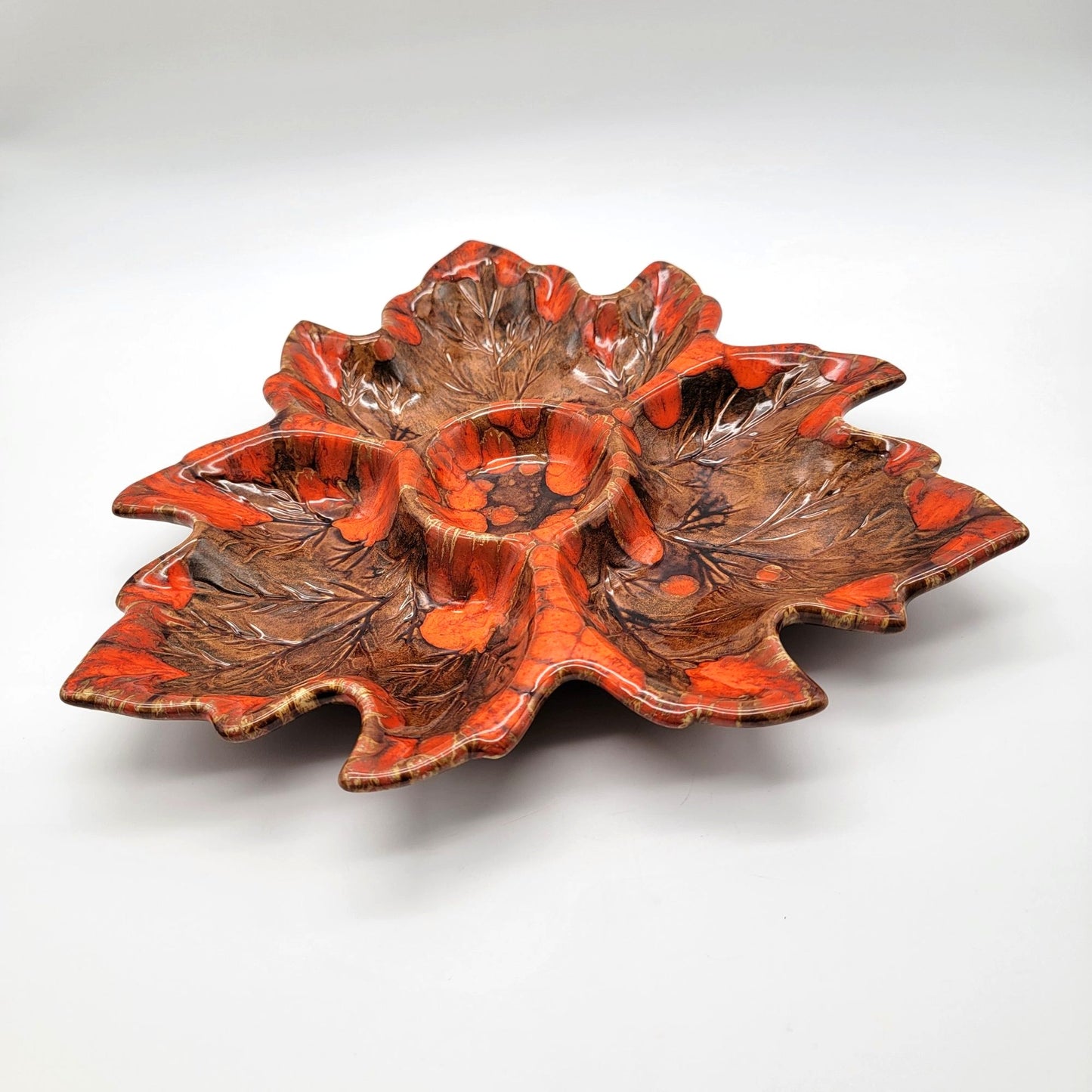Vintage 1959 Holland Mold Pottery Leaf Chip And Dip Dish