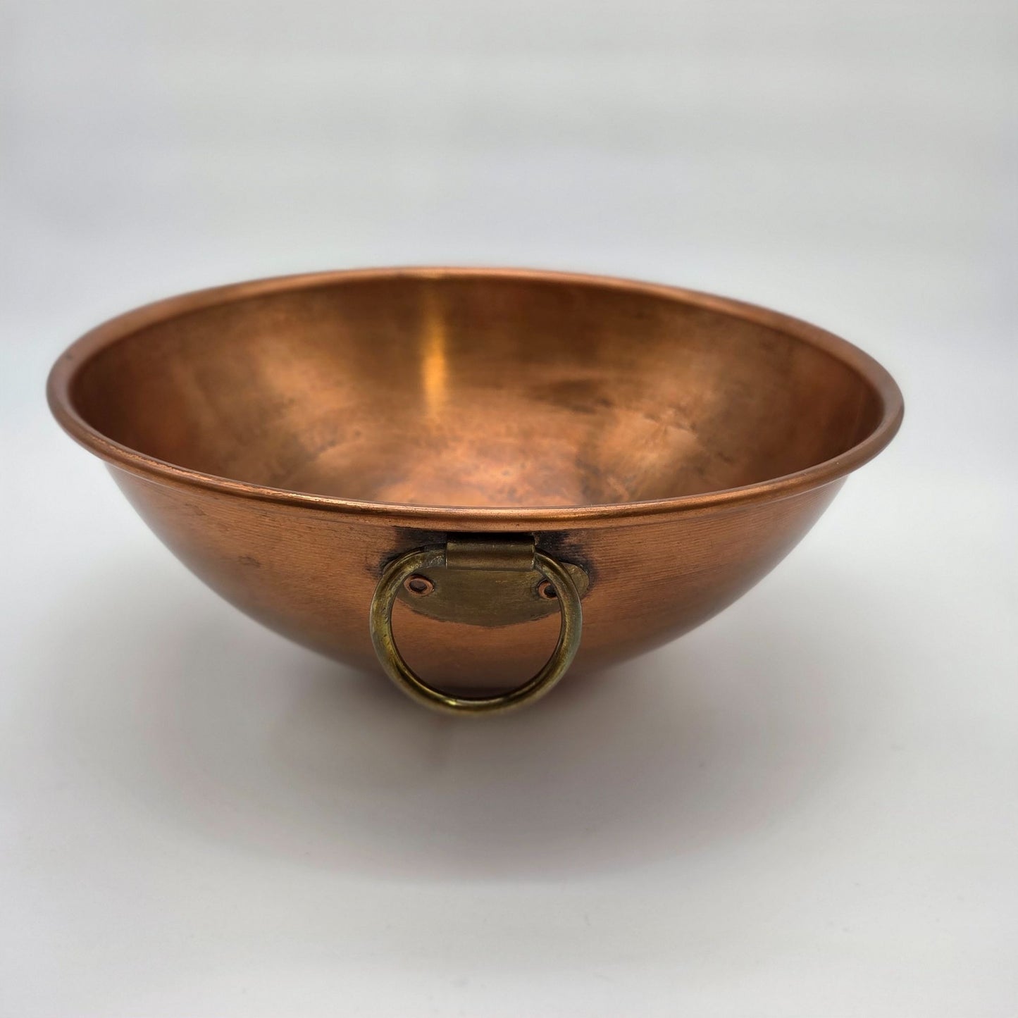Vintage Atlas Metal Spinning Co Copper Mixing Bowl