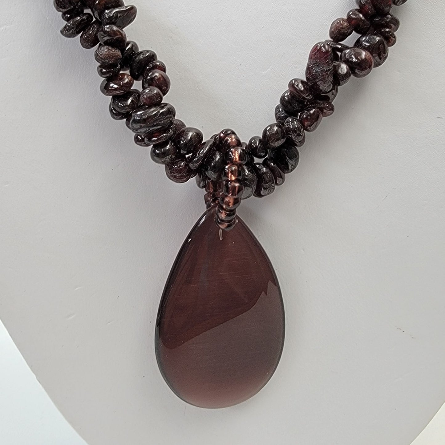 Natural Garnet Cluster Beaded Necklace With Teardrop Glass Pendant