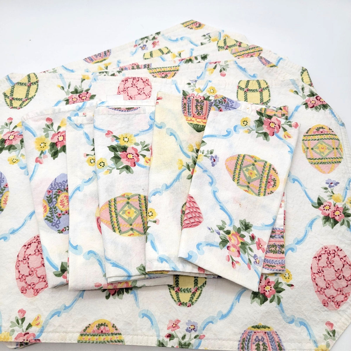 Vintage Easter Egg Placemats & Napkins Set