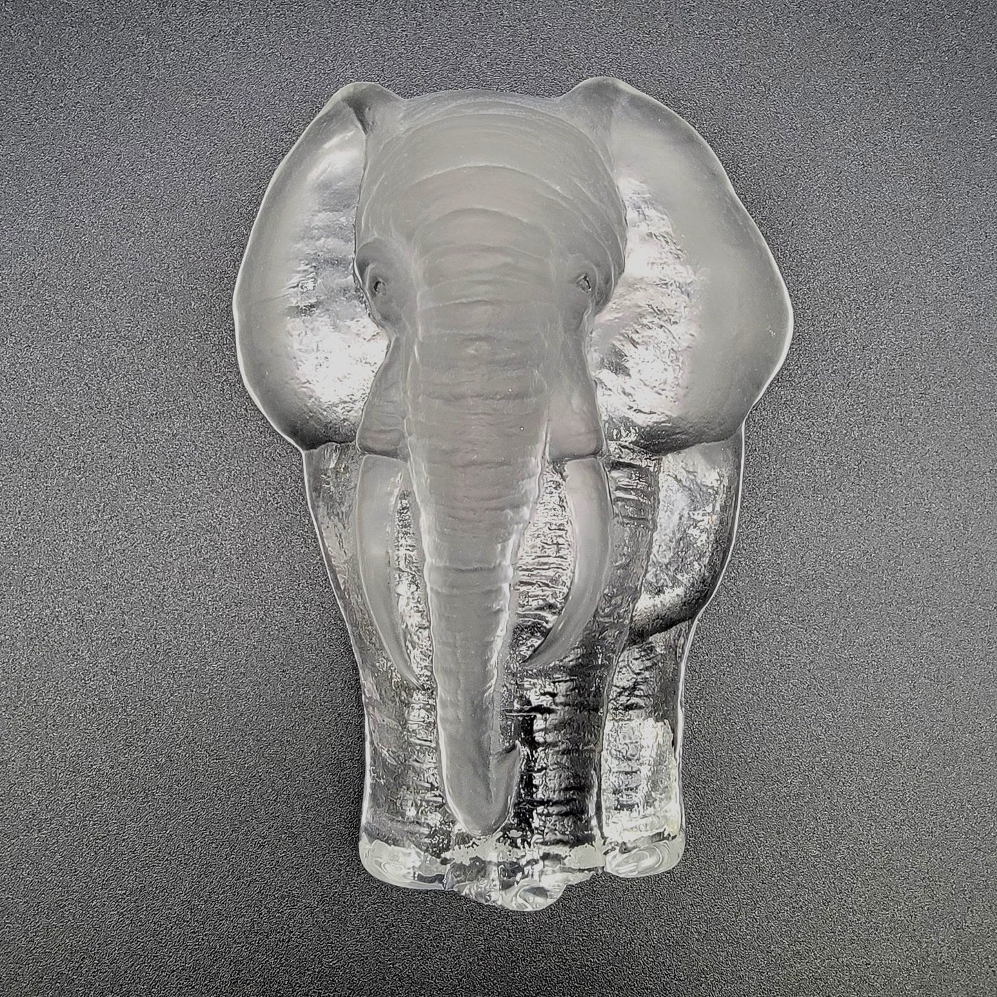 Mats Jonasson Crystal Elephant Paperweight Signed M Jonasson Sweden 0109